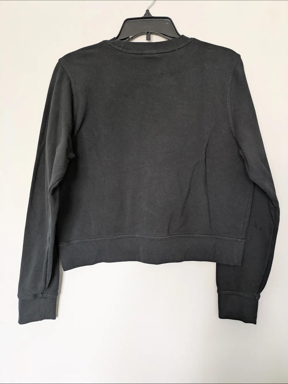 Nike Black Cropped Sweatshirt with Small Swoosh Sz M